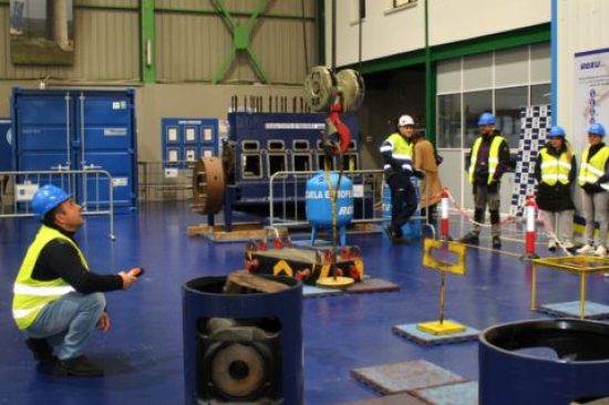 Curso de puente grúa en Asturias | Formación certificada en manejo de grúas | Grupo Roxu