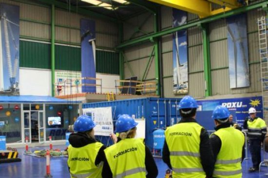 Curso de puente grúa en Asturias | Manejo seguro y certificado | Grupo Roxu