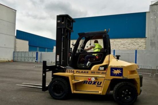 Curso de carretillas elevadoras en Asturias con formación en carretilla frontal y retráctil. Certificación oficial para carretilleros